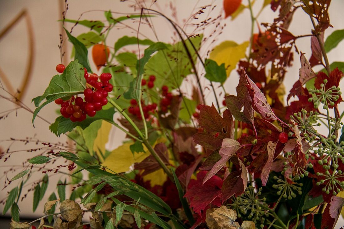An autumn bouquet with warm-toned seasonal flowers